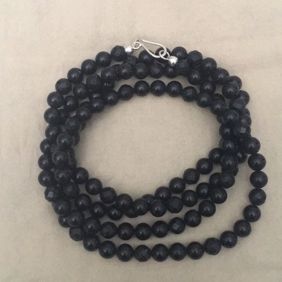 Black Onyz necklace with Sterling Silver clasp. - Picture 7 of 16